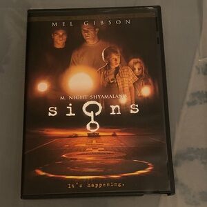 Signs DVD by M. Night Shyamalan - Black Case